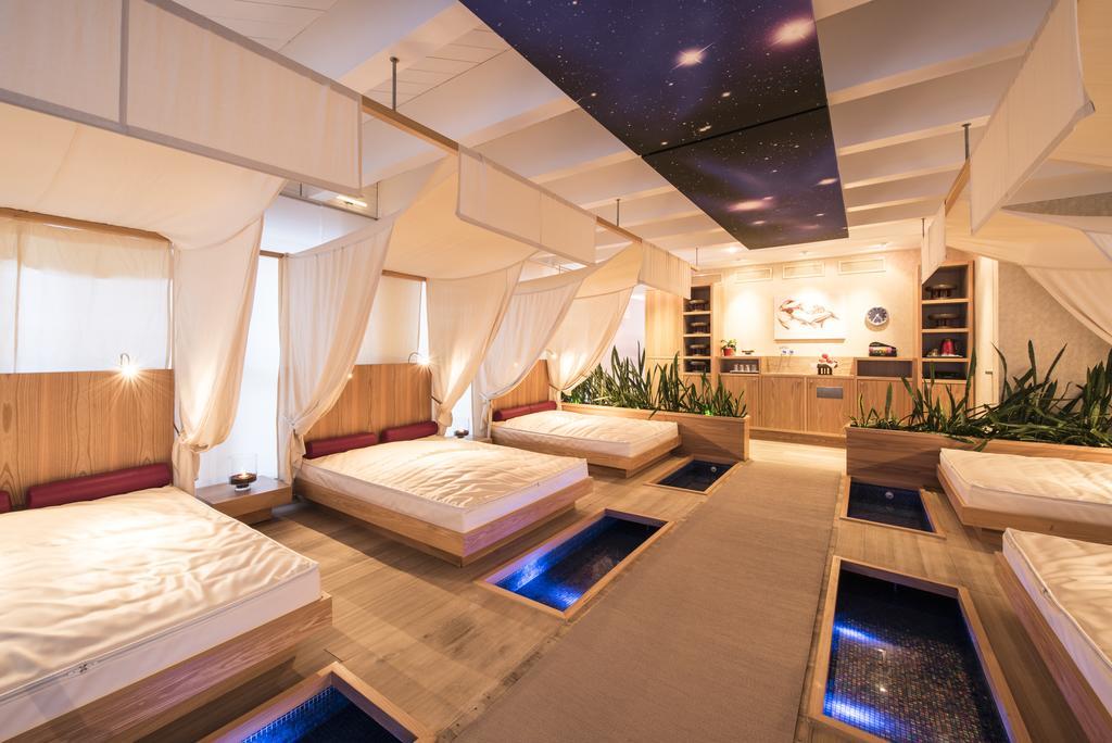 Posthotel Holiday Villa Ароза Экстерьер фото