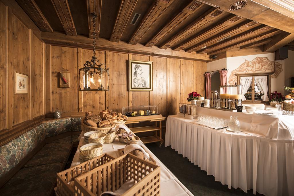 Posthotel Holiday Villa Ароза Экстерьер фото