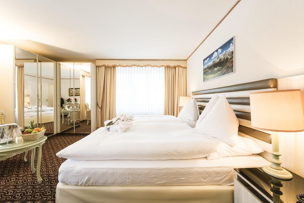 Posthotel Holiday Villa Ароза Экстерьер фото