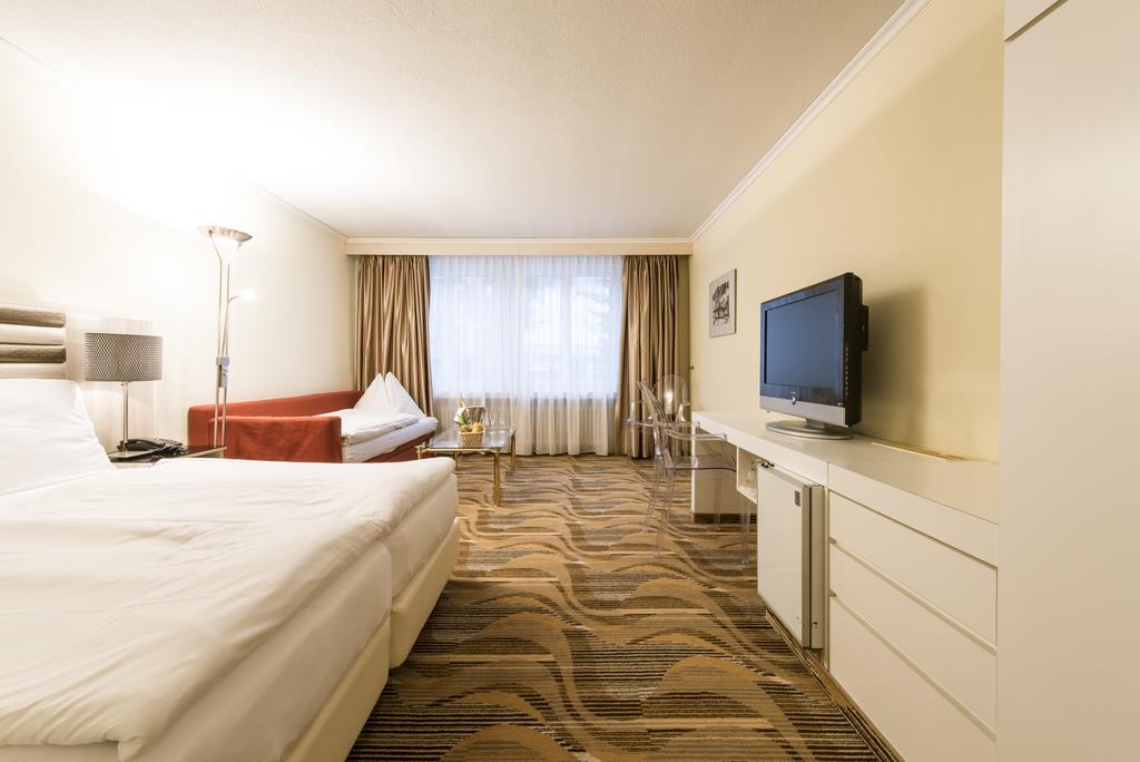 Posthotel Holiday Villa Ароза Экстерьер фото