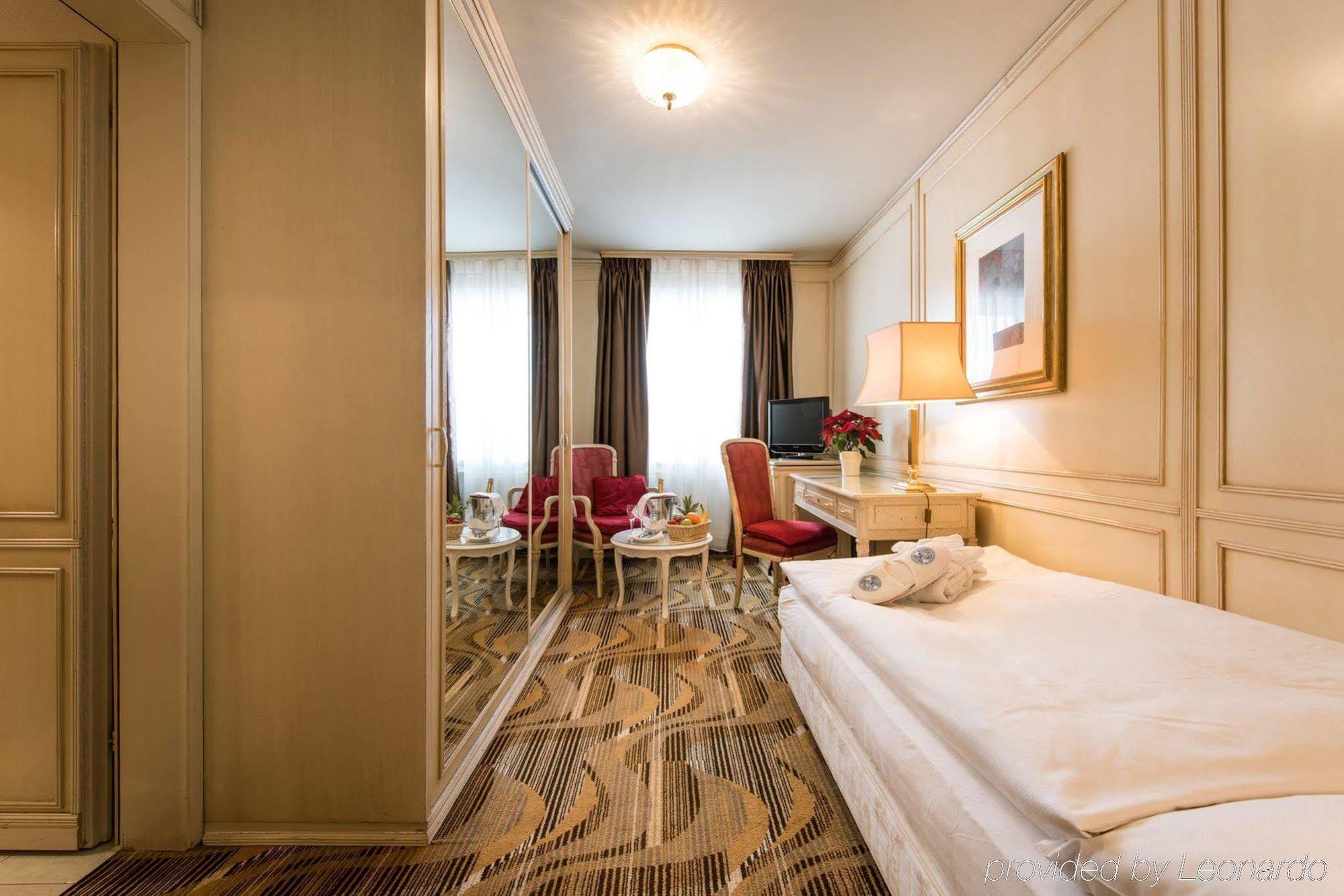 Posthotel Holiday Villa Ароза Экстерьер фото